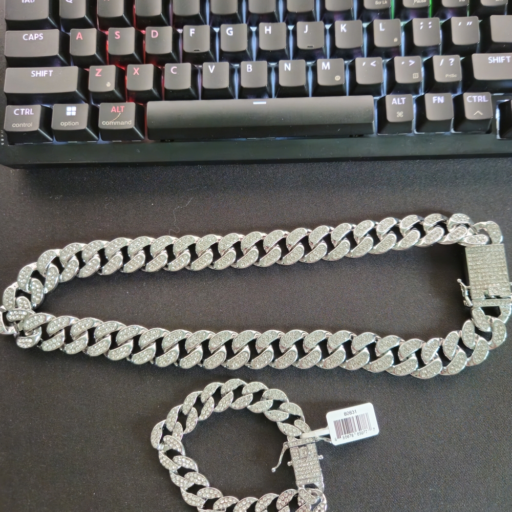 Invicta Elements Cuban Link Set 22-in Necklace With A 8-in Bracelet Combination.